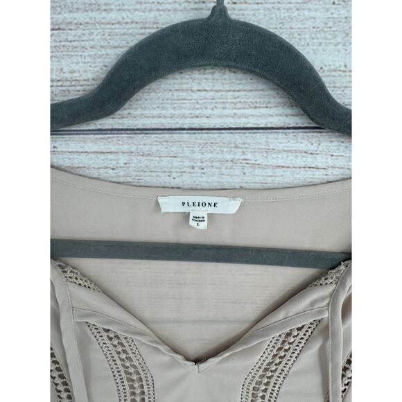 Pleione Crochet Accent Peplum Blouse Womens Large Tan Beige Tie Neck - Picture 7 of 10
